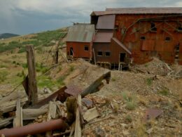 Image of a mine house decaying in Goldfield, Colorado, a ghost town