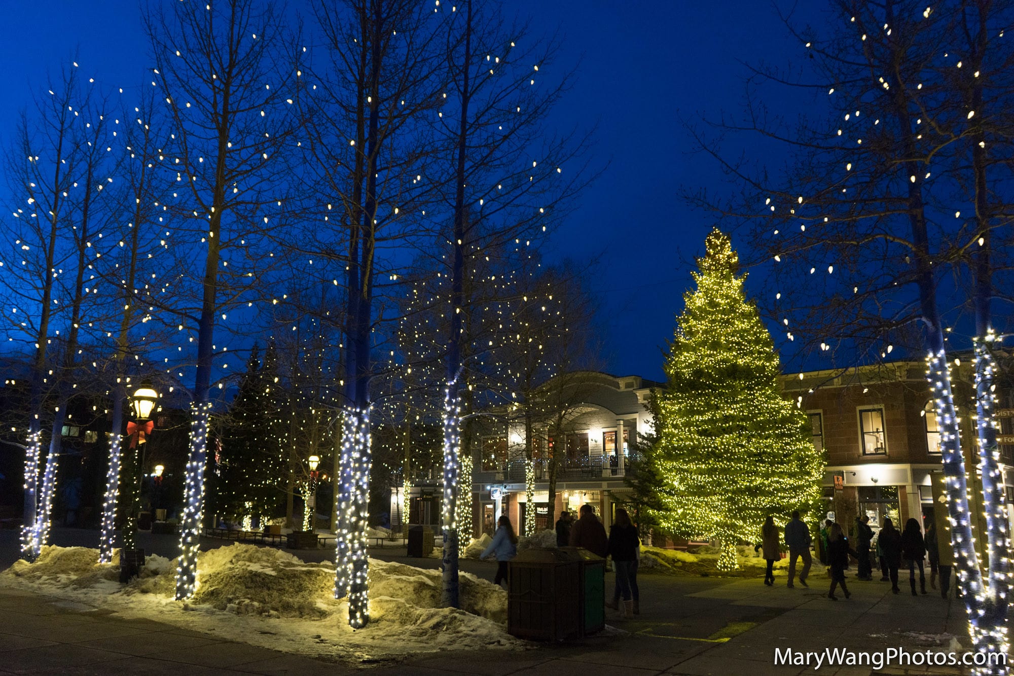 image of holiday lights in breckenridge